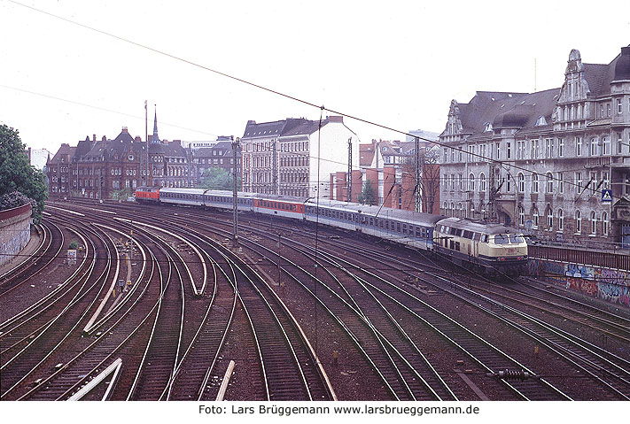 DB Baureihe 218 - Hamburg hbf mit IR nach Lübeck Hbf