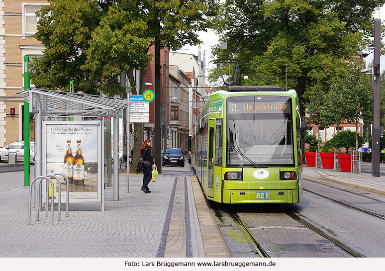 Straßenbahn Schwerin - Haltestelle Platz der Jugend