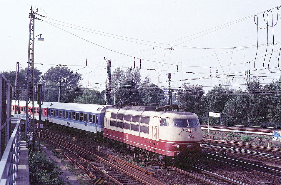 DB Baureihe 103 in Hamburg Hbf