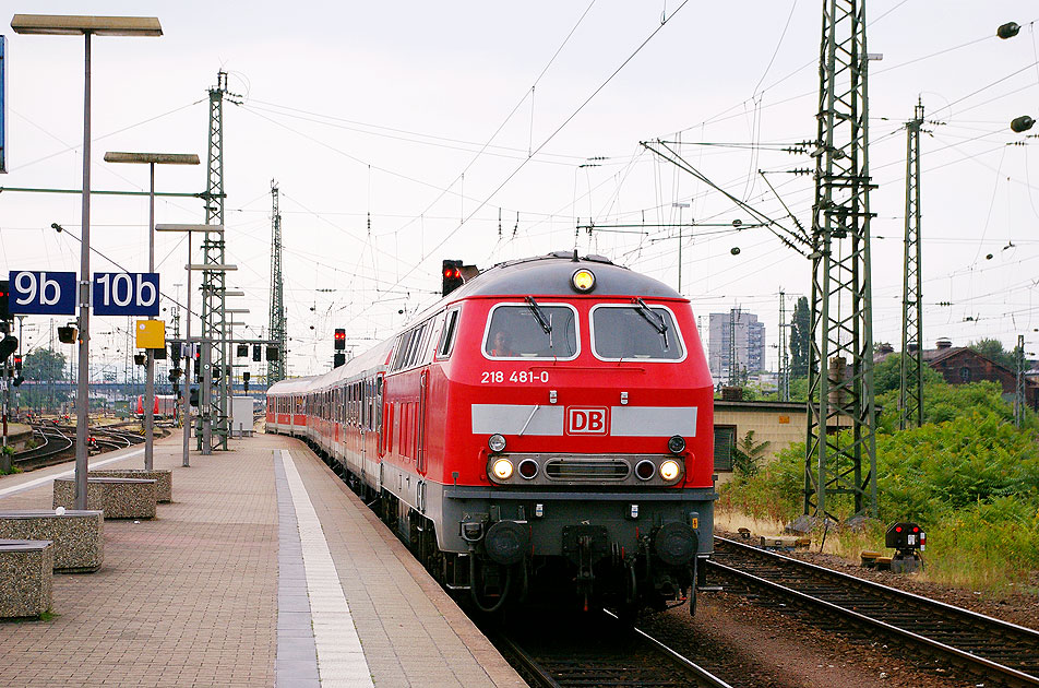 Die 218 481-0 in Mannheim Hbf