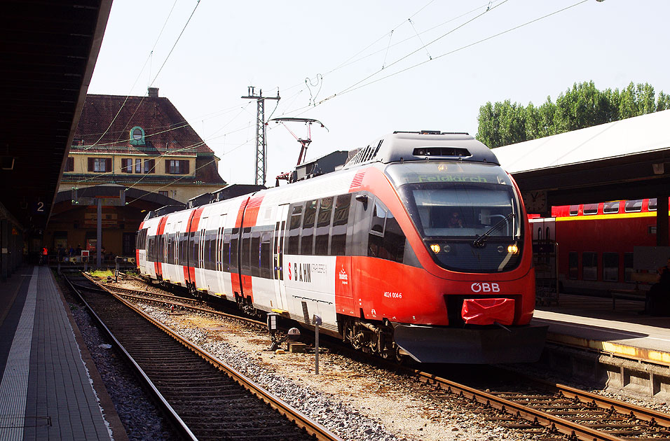 Ein ÖBB Talent der S-Bahn Vorarlberg im Bahnhof Lindau