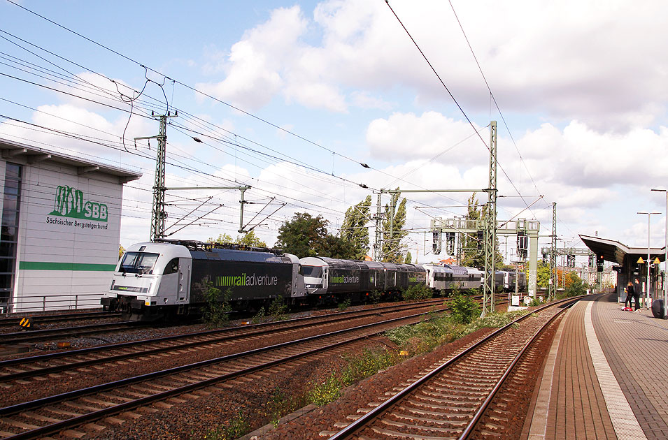 Ein Railadventure Sonderzug am Haltepunkt Dresden Freiberger Straße