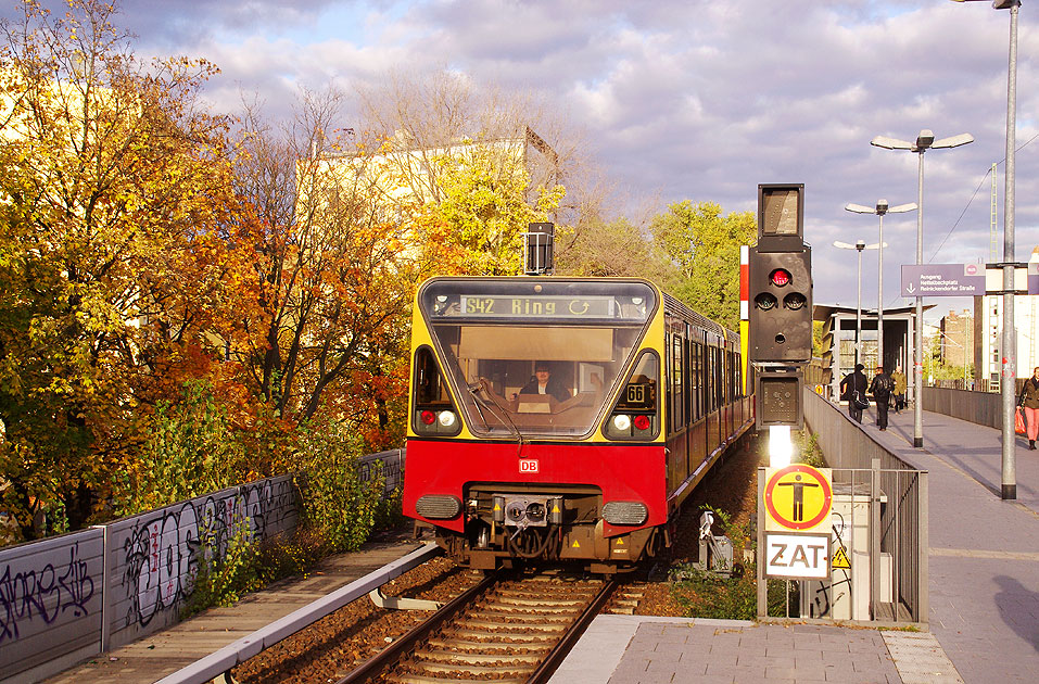 S-Bahn Berlin Bahnhof Wedding - DB Baureihe 480