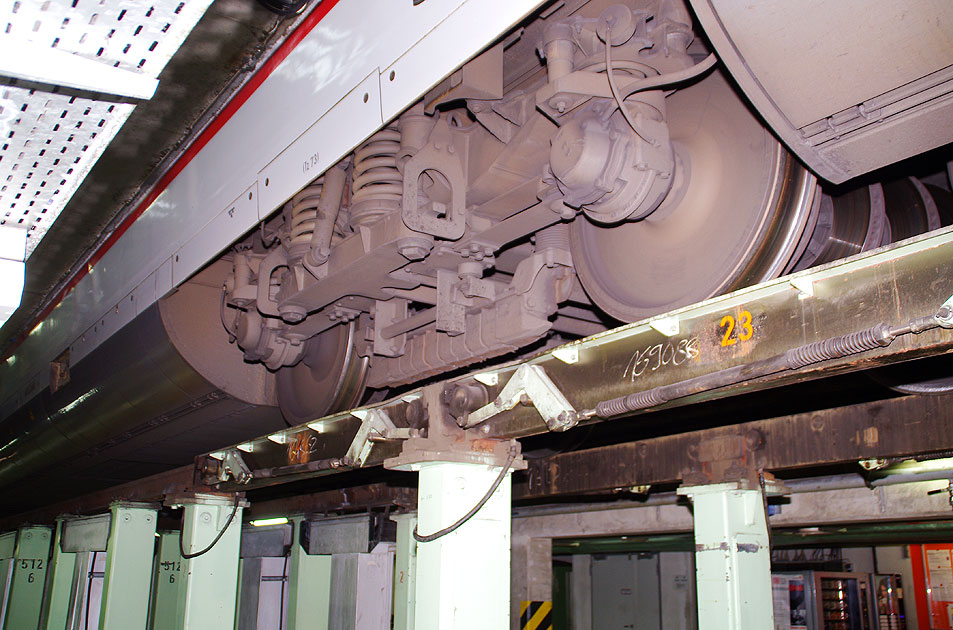 Drehgestell vom ICE 1 im ICE Werk Hamburg-Eidelstedt