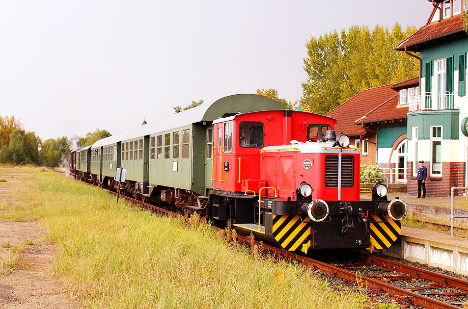 Die Diesellok V7 der Geesthachter Eisenbahn - die Lok 1 Margarine Union in Hamburg-Bahrenfeld