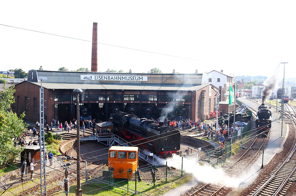 Die 01 2066-7 beim Dampfloktreffen in Dresden im Bw Dresden-Altstadt