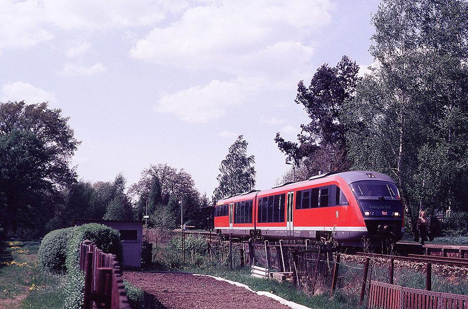 Der Bahnhof Weixdorf Bad mit einem Desiro der Baureihe 642
