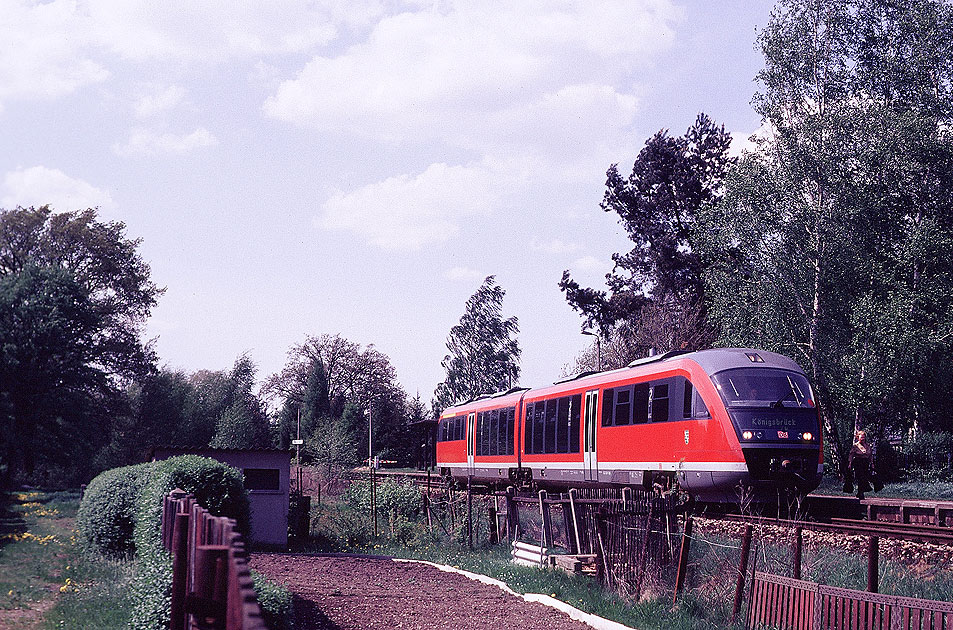 Der Bahnhof Weixdorf Bad mit einem Desiro der Baureihe 642