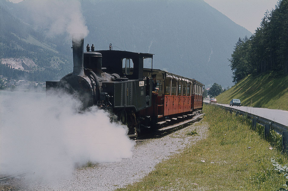 Die Achenseebahn am Achensee im Bahnhof Seespitz