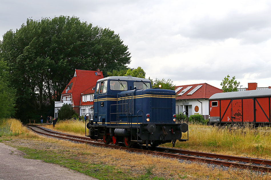 Die GE Lok V 7 im Bahnhof Hamburg-Bergedorf Süd