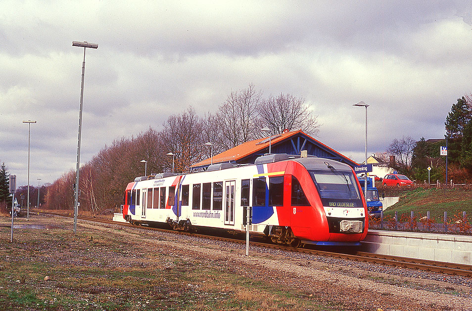 Die Nordbahn im Bahnhof Fahrenkrug an der Bahnstrecke von Neumünster nach Bad Oldesloe
