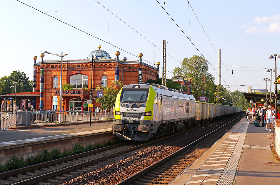 Die Captrain 159 104-9 im Bahnhof Uelzen
