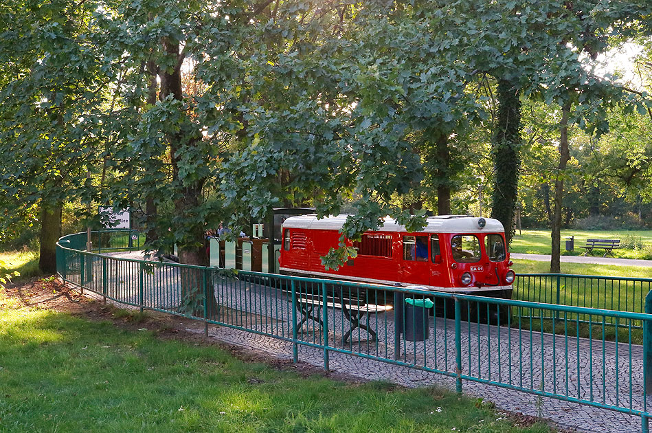 Die Parkeisenbahn in Dresden im Bahnhof Karcherallee