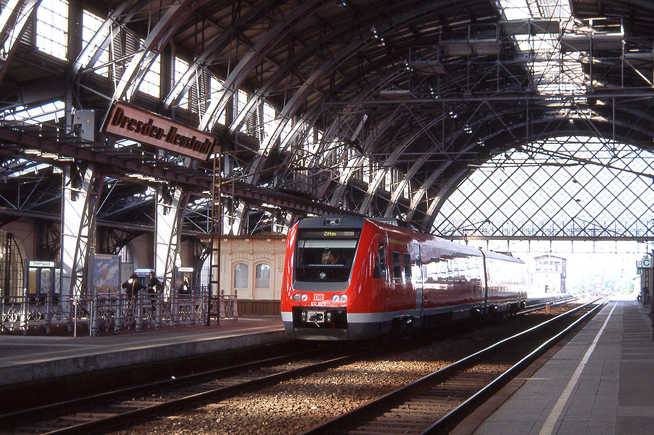 DB Baureihe 612 im Bahnhof Dresden-Neustadt
