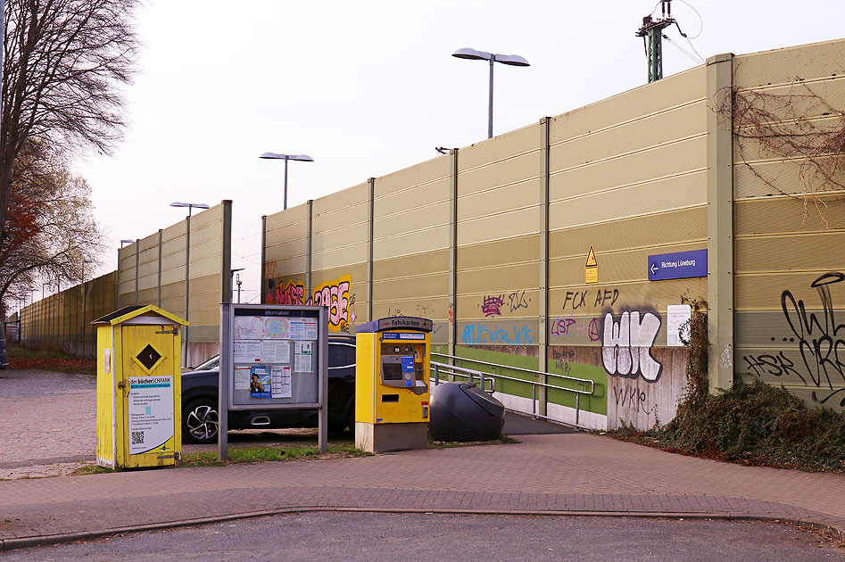 Der Bahnhof Ashausen an der Bahnstrecke von Hamburg nach Hannover