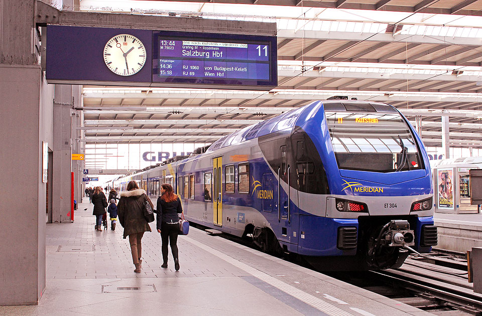 Ein Meridian Triebwagen in M&uuml;nchen Hbf