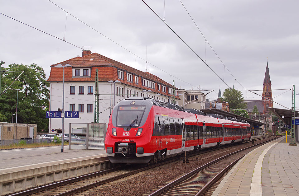 DB Baureihe 442 in Schwerin Hbf