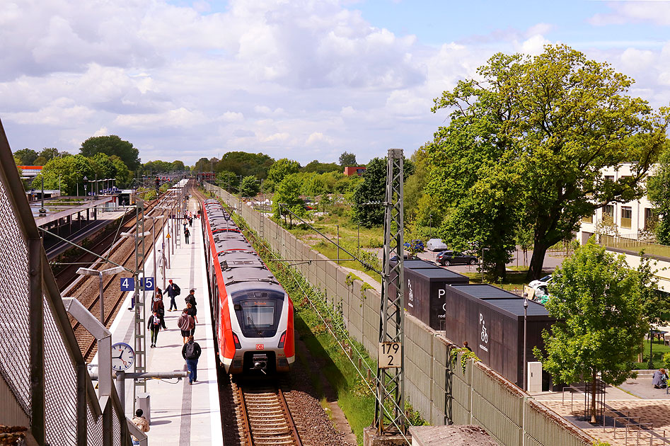 Die S-Bahn in Hamburg-Neugraben