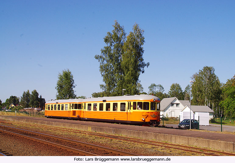 Die Museumsbahn Hultsfred - Västervik im Bahnhof Hultsfred - Smalspåret