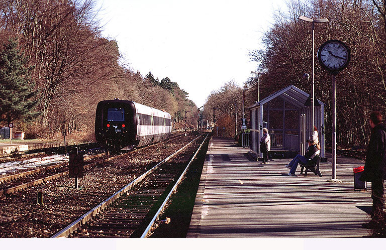 DSB IC3-Triebwagen im Bahnhof Bad Schwartau an der Vogelfluglinine