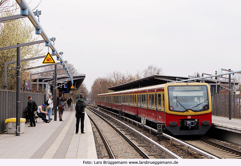 Der Bahnhof Schichauweg der S-Bahn in Berlin