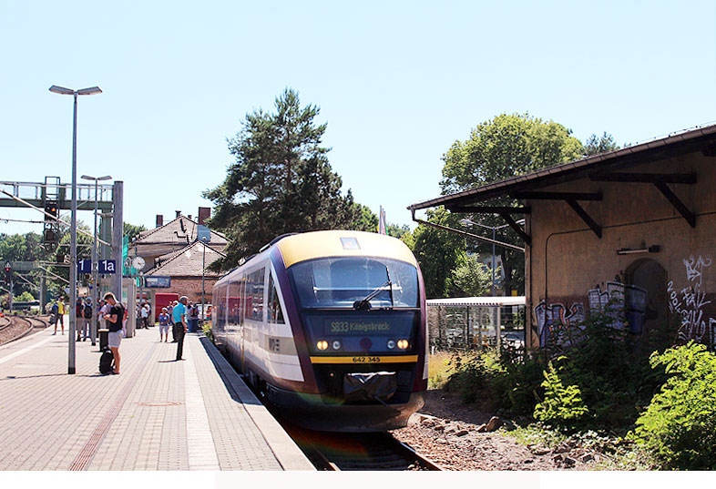 Ein Desiro der Städtebahn Sachsen im Bahnhof Dresden-Klotzsche