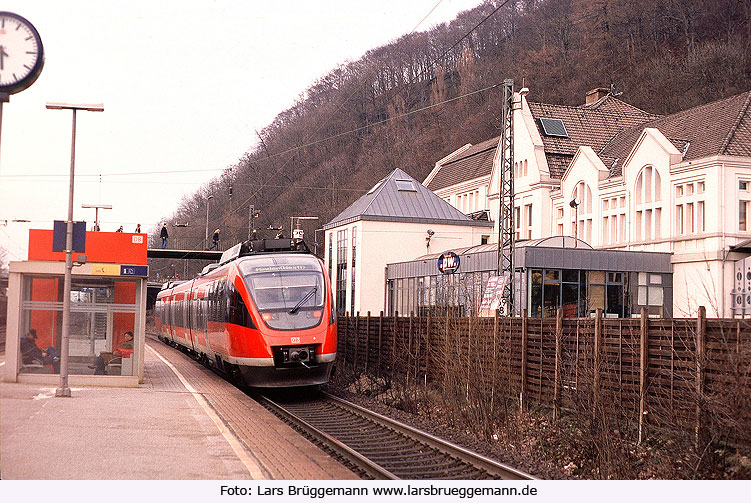 DB Baureihe 644 im Bahnhof Porta Westfalica