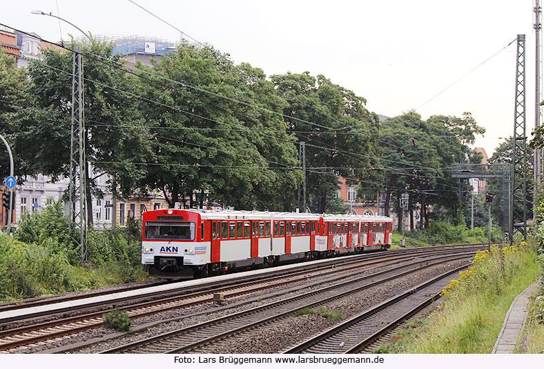 Zwei VTA-Triebwagen der AKN auf der Verbindungsbahn zwischen Dammtor und Sternschanze