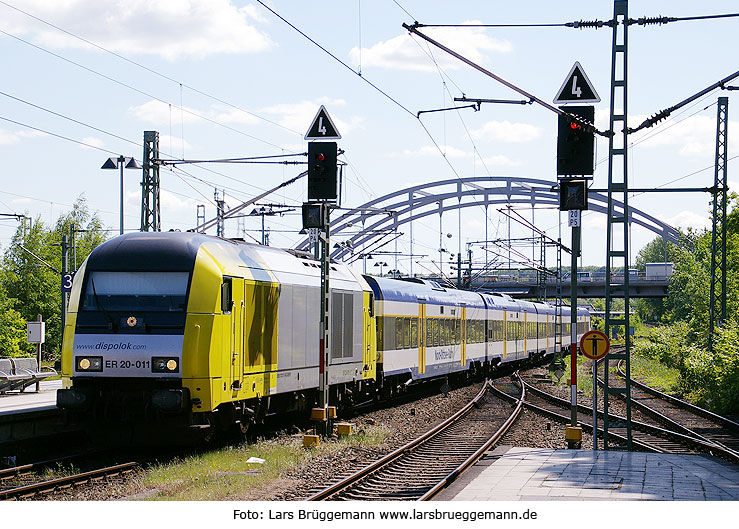 Ein NOB Marschbahnzug in Kiel Hbf