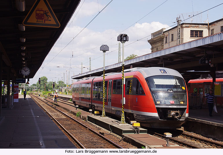 Ein Desiro Triebwagen der Deutschen Bahn AG in Magdeburg Hbf