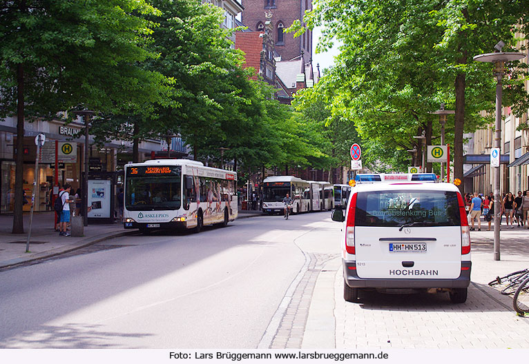 Die Haltestelle Mönckebergstraße