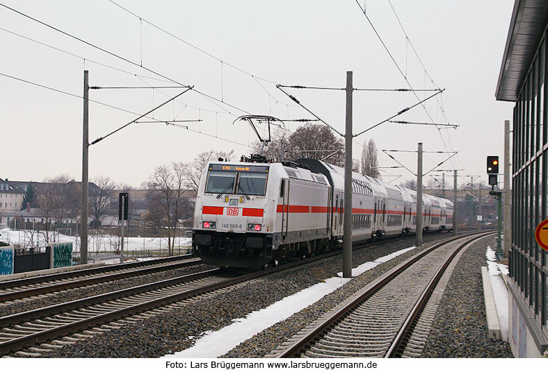 DB Baureihe 146 mit Doppelstock IC im Bahnhof Dresden-Trachau