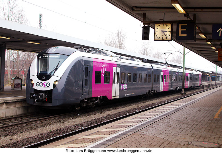 Ein Enno Triebwagen in Braunschweig Hbf