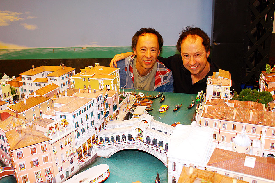 Die Miwula-Geschäftsführer Gerrit und Freddy Braun im Venedig-Abschnitt vom Miwula