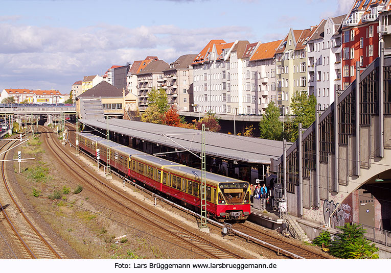 S-Bahn Bahnhof Berlin-Witzleben - Miesse Nord / ICC