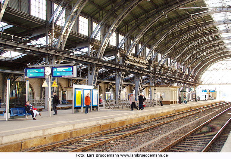 Die Bahnhofshalle vom Bahnhof Dresden-Neustadt