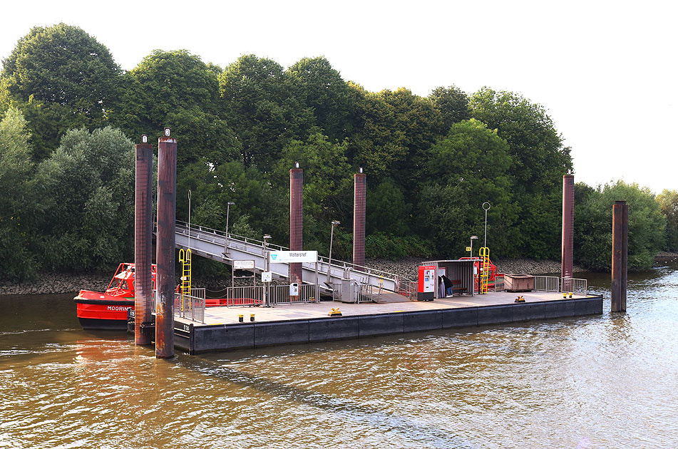 Der Anleger Waltershof der HADAG in Hamburg