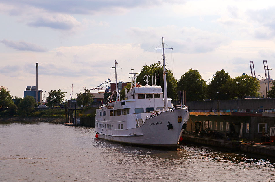 Das Museumsschiff Seute Deern in Hamburg