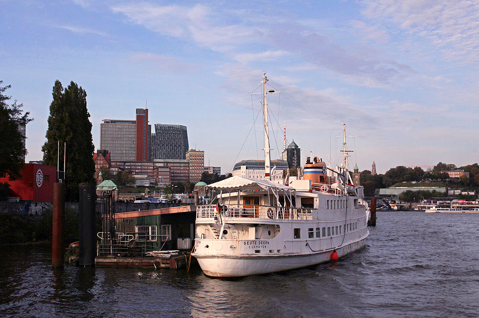 Das Museumsschiff Seute Deern in Hamburg
