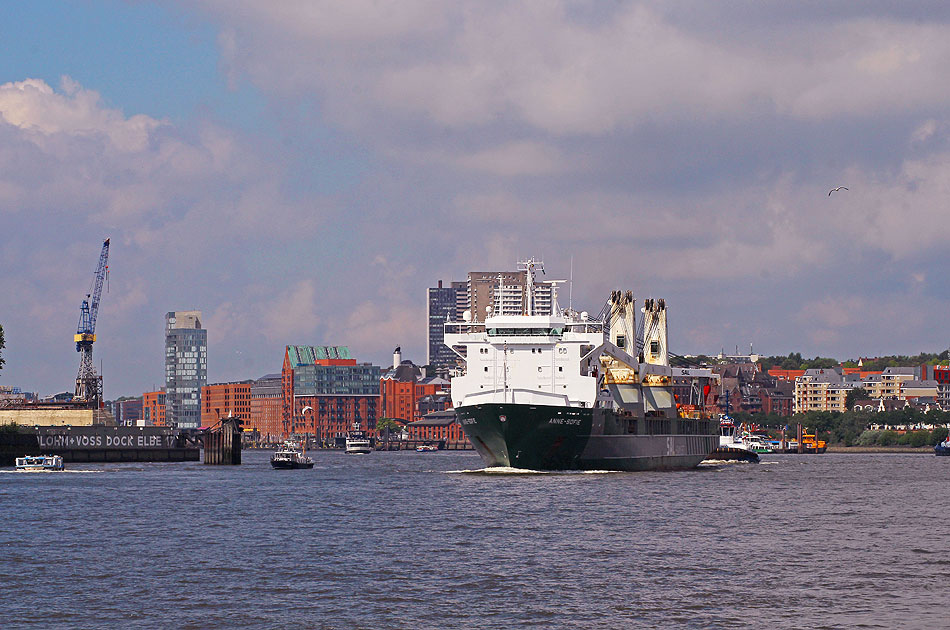 Das Schiff Anne-Sofie in Hamburg