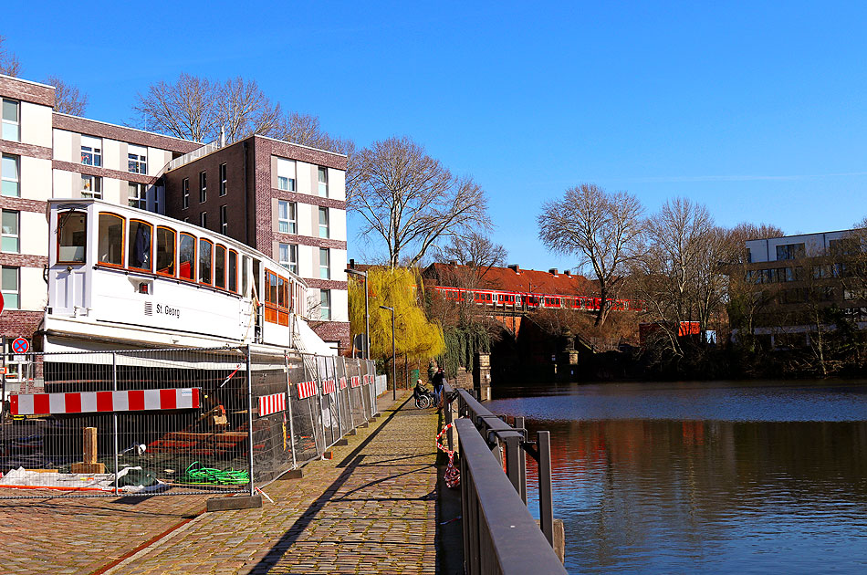 Der Alsterdampfer St. Georg auf einer Popup Werft in Hamburg-Barmbek
