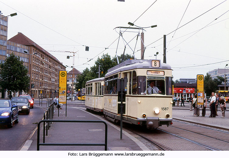 Die Straßenbahn in Dresden auf dem Postplatz - Gotha-Wagen
