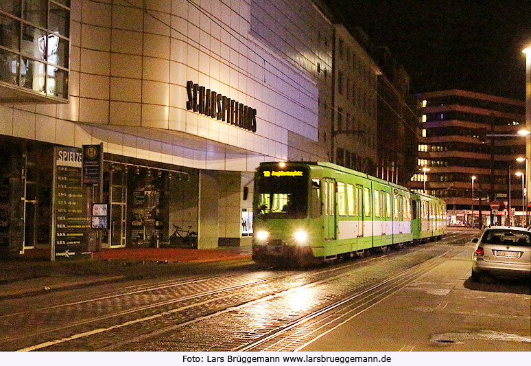 Die Haltestelle Thielenplatz in der Straßenbahn in Hannover