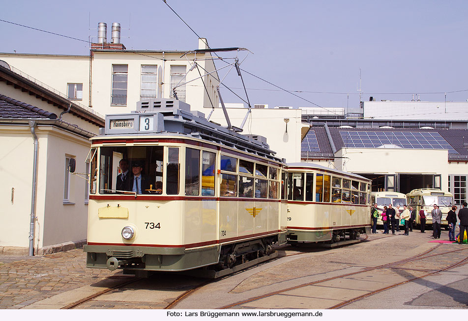 Die Straßenbahn in Dresden Museumwagen 734 von MAN