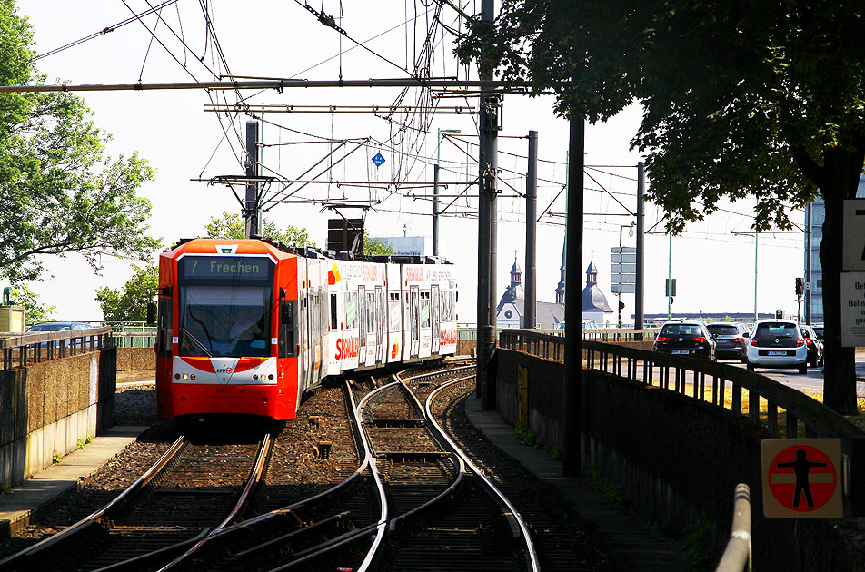 Die Straßenbahn in Köln am Heumarkt