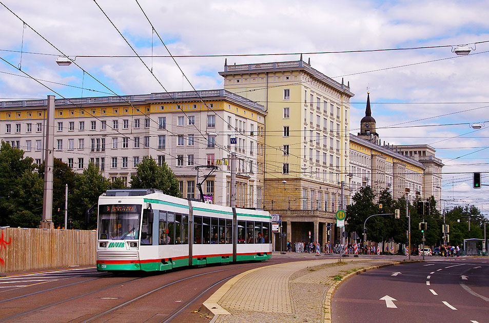 Die Straßenbahn in Magdeburg Niederflurwagen NGT8D