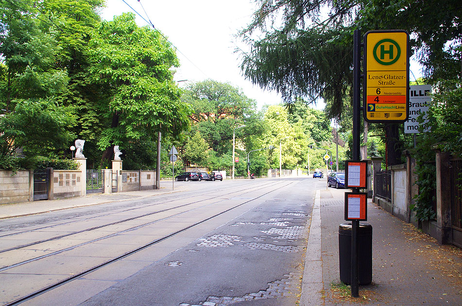 Die Haltestelle Lene-Glatzer-Straße in Dresden von der Straßenbahn