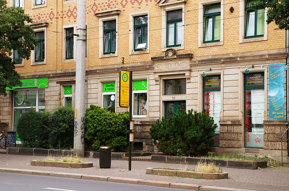 Die Haltestelle Malterstraße der Straßenbahn in Dresden