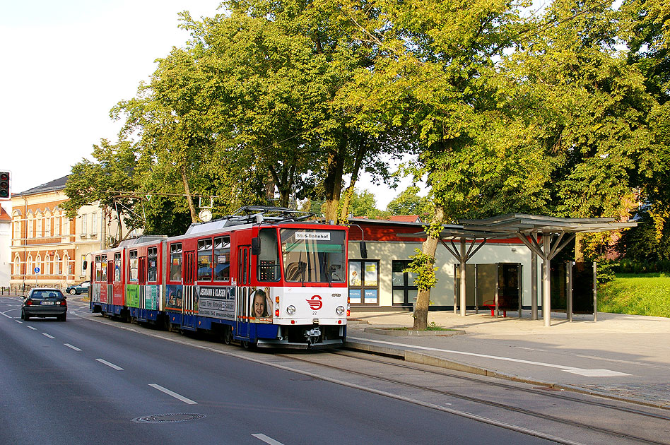 Die Strausberger Eisenbahn an der Haltestelle Lustgarten