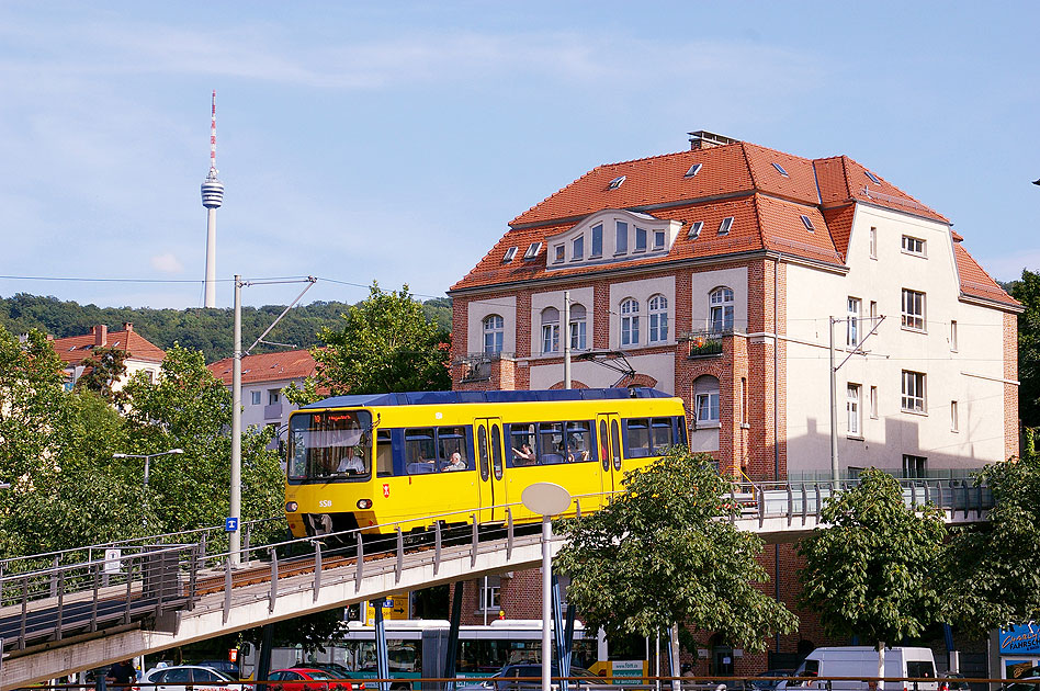 Die Zacke in Stuttgart am Marienplatz - Zahnradbahn - Zahnradstraßenbahn